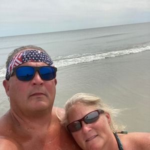 Meet your Posher, Larry